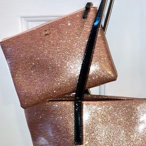 Kate Spade Mavis pouch in rose gold